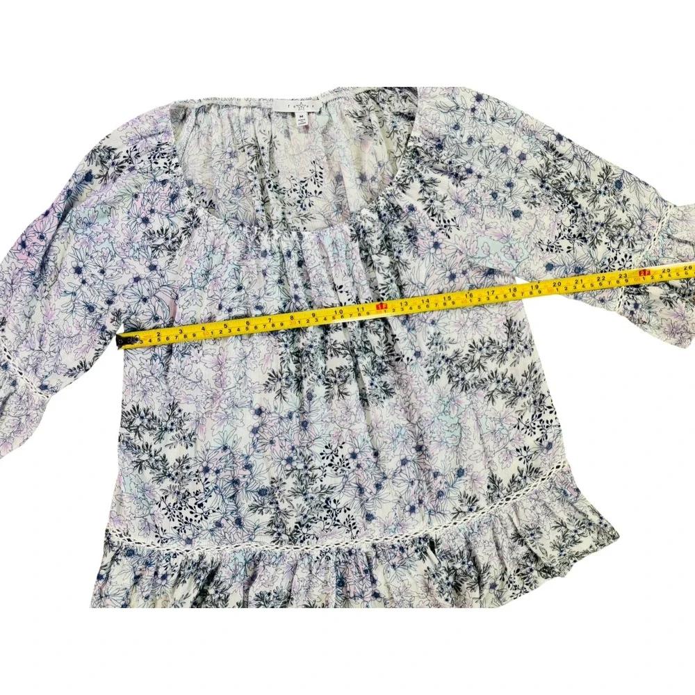 Fever Floral Ruffle Hem Boho Blouse Women's Medium 100% Rayon